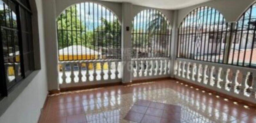 Casa en venta en Colonia El Roble, San Pedro Sula | Financiamiento disponible