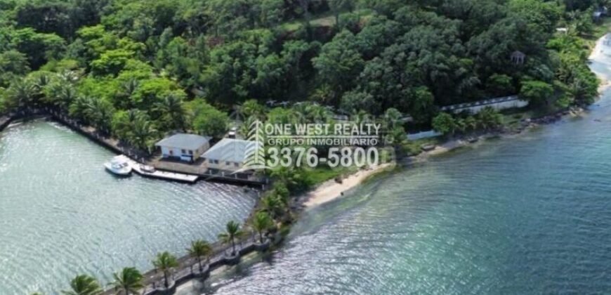 Oak Ridge Homes and Condos: complejo frente al mar en Punta Blanca, Roatán