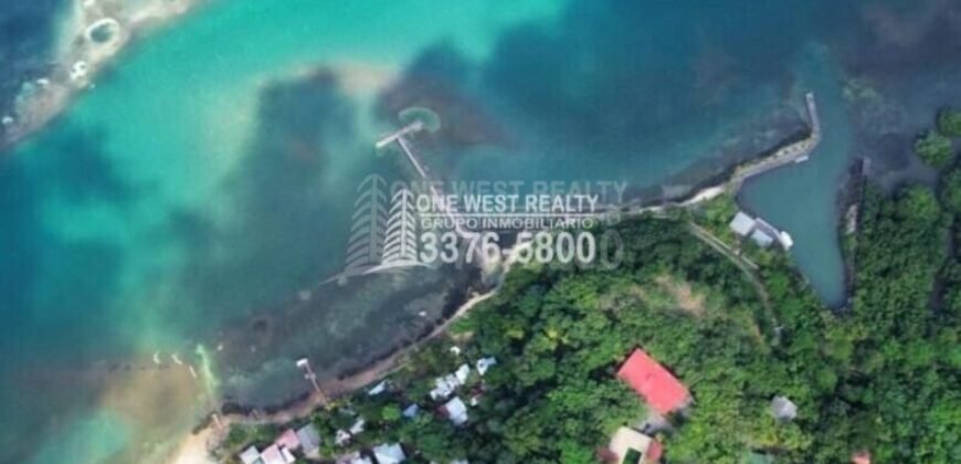 Oak Ridge Homes and Condos: complejo frente al mar en Punta Blanca, Roatán