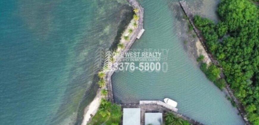 Oak Ridge Homes and Condos: complejo frente al mar en Punta Blanca, Roatán