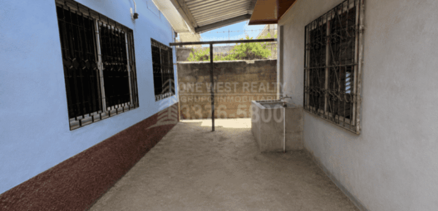 Casa en Venta en Barrio Montevideo, El Progreso, Yoro | Propiedad de Esquina con Potencial Comercial