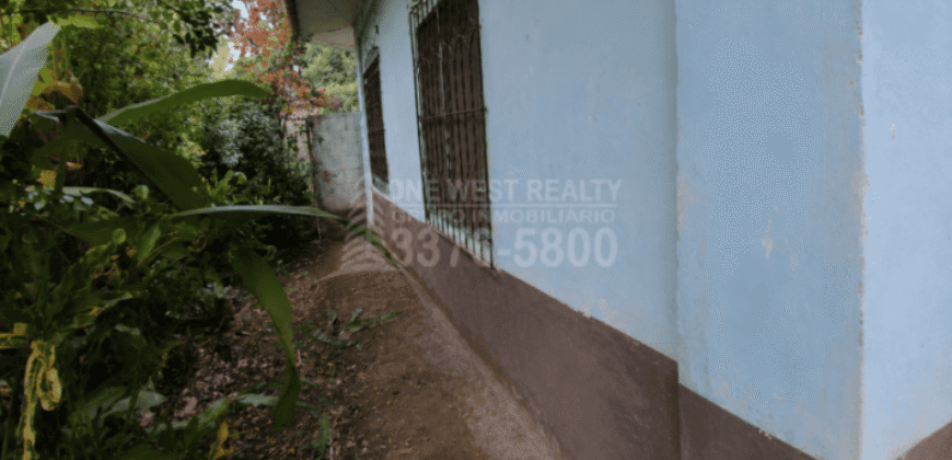 Casa en Venta en Barrio Los Pinos, El Progreso, Yoro | Propiedad de Esquina con Potencial Comercial