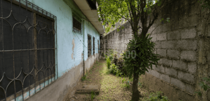 Casa en Venta en Barrio Los Pinos, El Progreso, Yoro | Propiedad de Esquina con Potencial Comercial