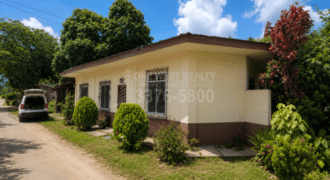 Casa en Venta en Barrio Los Pinos, El Progreso, Yoro | Propiedad de Esquina con Potencial Comercial