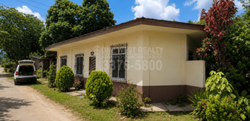 Casa en Venta en Barrio Los Pinos, El Progreso, Yoro | Propiedad de Esquina con Potencial Comercial