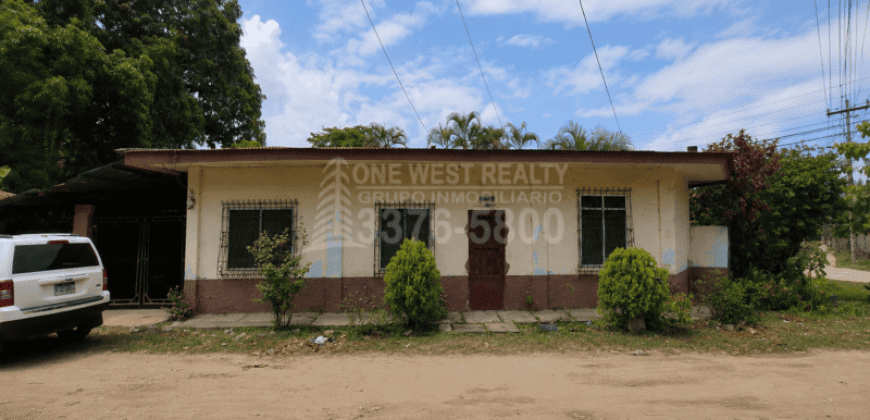 Casa en Venta en Barrio Los Pinos, El Progreso, Yoro | Propiedad de Esquina con Potencial Comercial