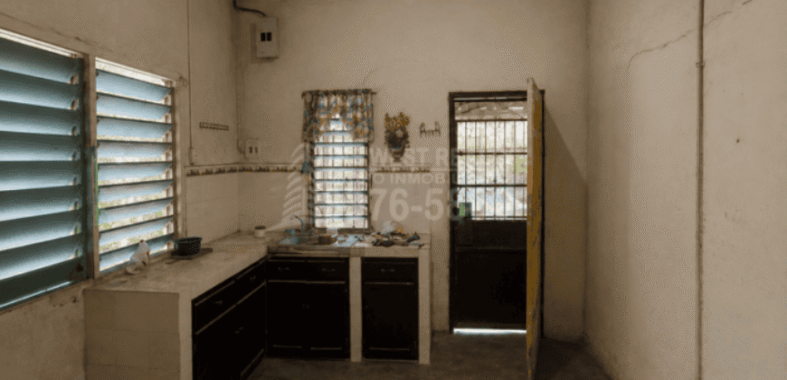 Casa en Venta en Barrio Los Pinos, El Progreso, Yoro | Propiedad de Esquina con Potencial Comercial