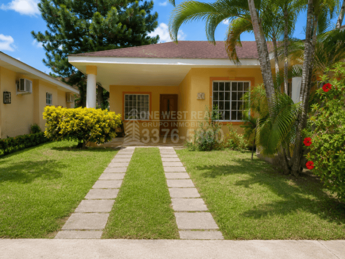 Villa en venta en Palma Real La Ceiba