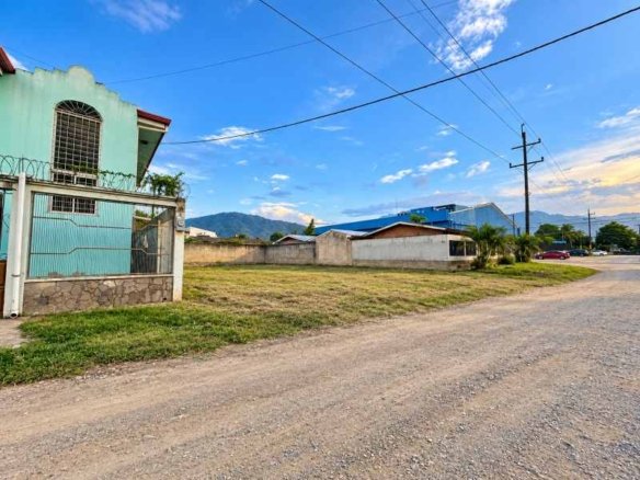 Terreno en Venta en Barrio Montevideo, El Progreso, Yoro