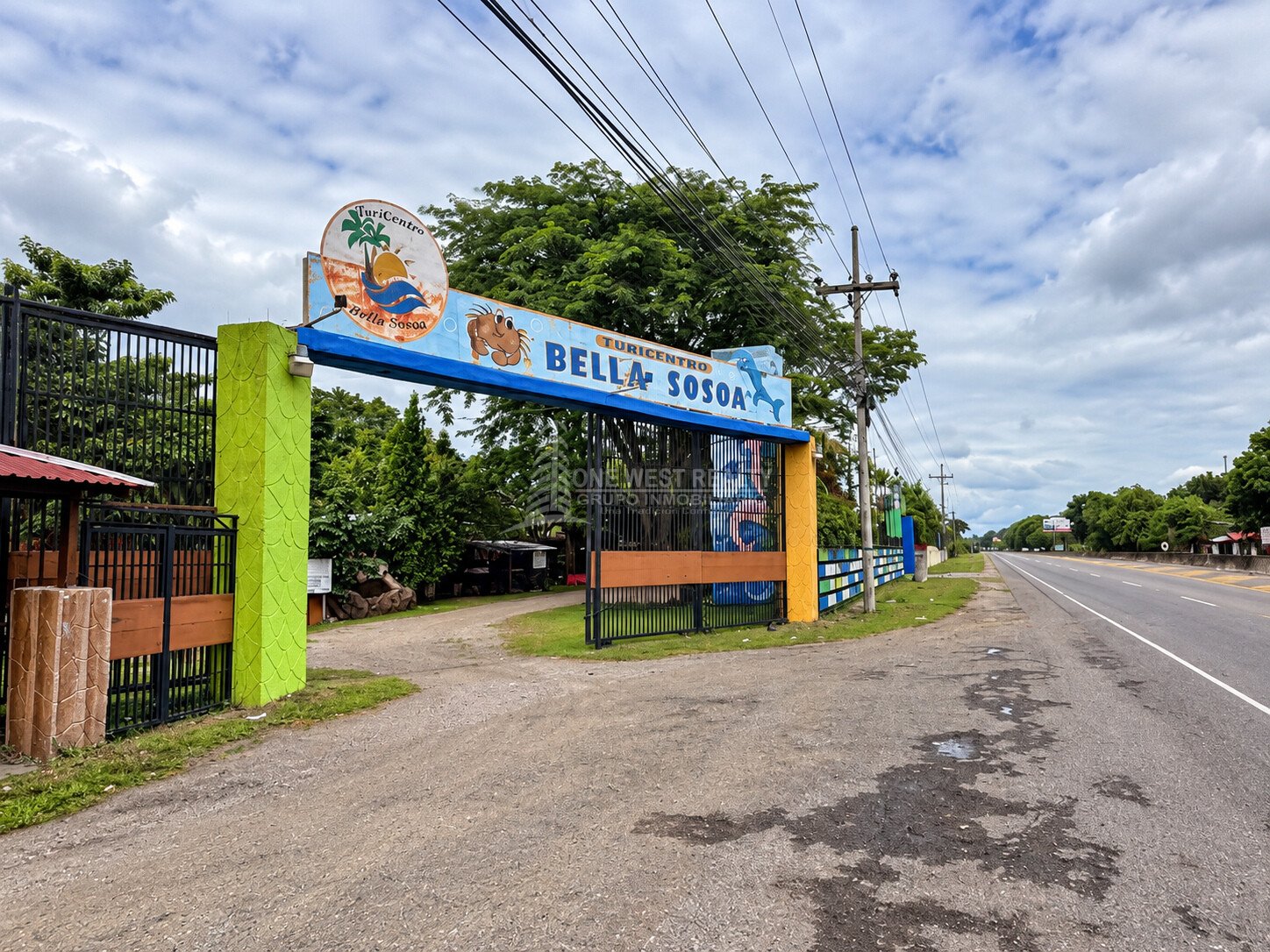 Established Tourist Resort for Sale in Santa Cruz de Yojoa, Honduras